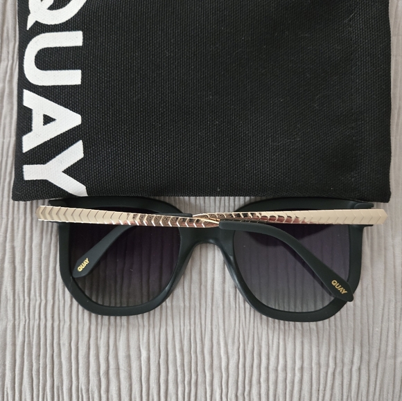 Quay Women's Sunglasses - Picture 2 of 2